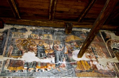 Interior de la Iglesia de Santa María, Leusa, Albania de Unknown